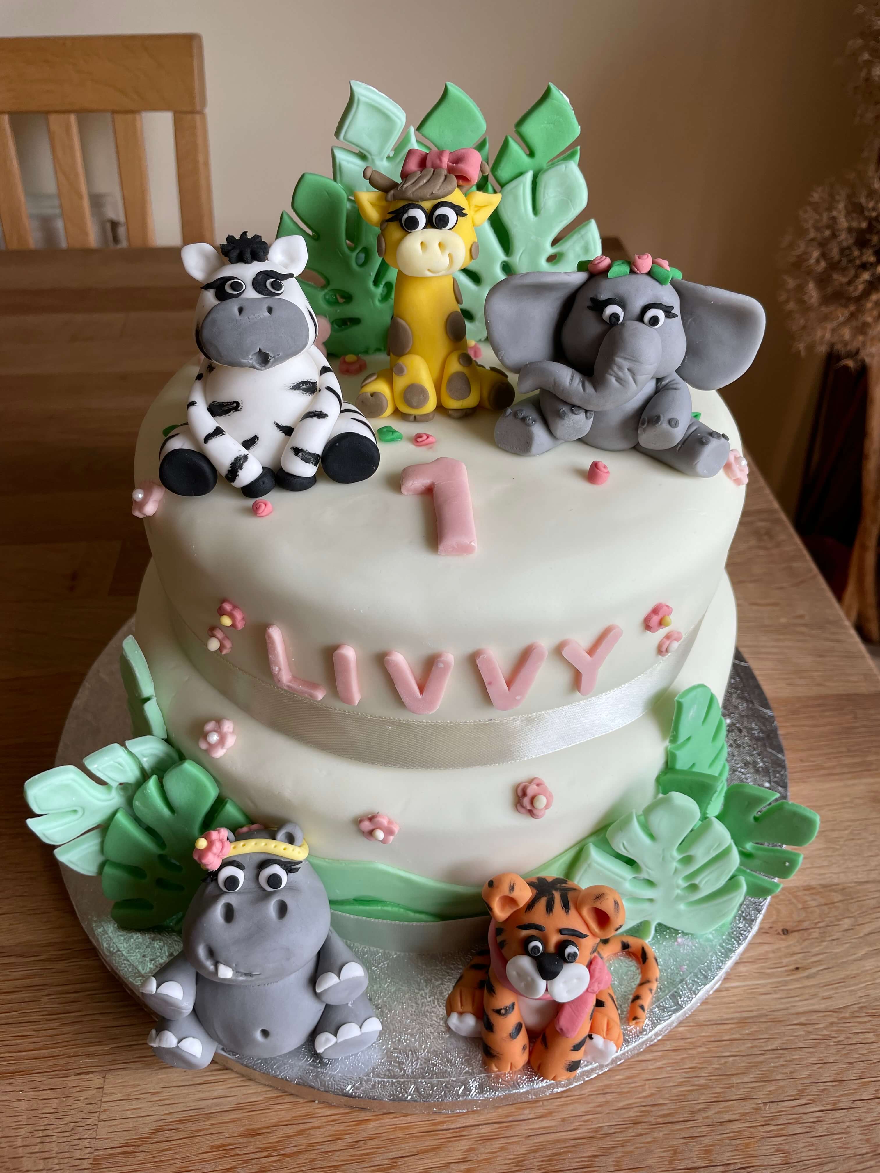 jungle theme cake